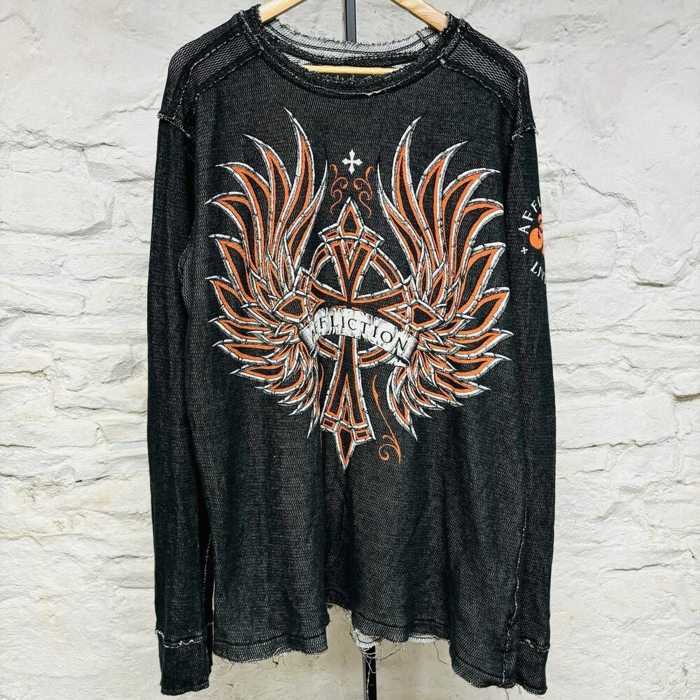 Vtg Affliction Thermal Reversible Graphic Sleeve Goth Spell Out Skull Distress